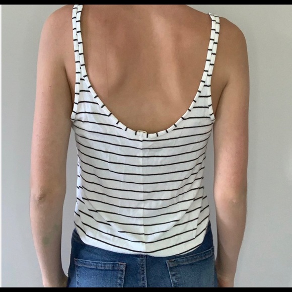 Black and white striped tank top - Picture 2 of 2